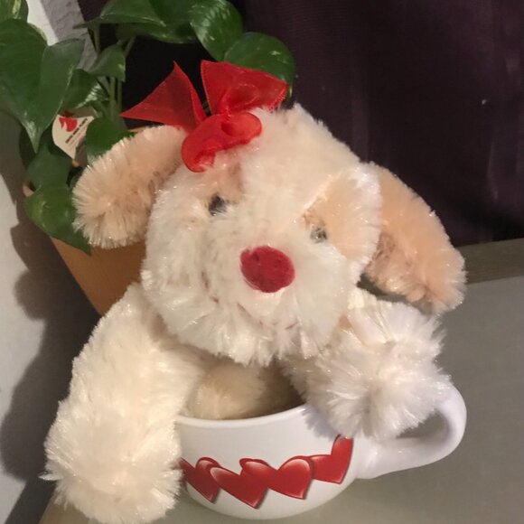 Dan Dees Collector's Choice 12 oz mug with adorable soft tan stuffed puppy. - Picture 4 of 15
